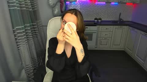 Kaylie online show from 02-05-25, 03:45