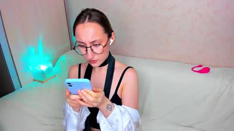 Kaylie online show from 11-20-25, 06:29