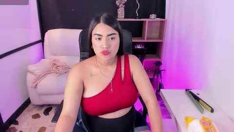 Snapshot of melodysnow chatting on 10-28-25, 09:17 melodysnow online show from 10-28-25, 09:17