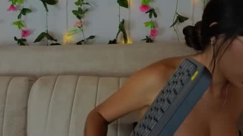 Melody Winx online show from 10-07-25, 02:20