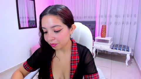 melodyy_fox_ online show from 04-02-26, 11:52