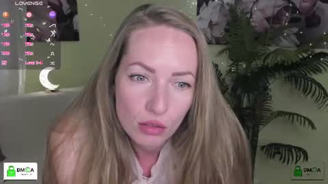 Snapshot of melodyys chatting on 06-20-26, 04:32 Melody My schedule this week Wednesday Thursday Sunday online show from 06-20-26, 04:32