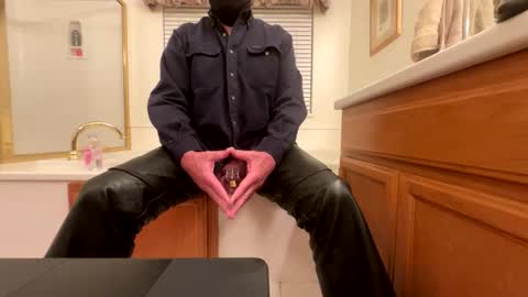 Snapshot of melonlover101 chatting on 03-03-26, 03:45 LexDareon online show from 03-03-26, 03:45