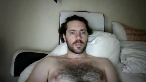 Snapshot of melxiss chatting on 09-08-25, 05:12 melxiss online show from 09-08-25, 05:12