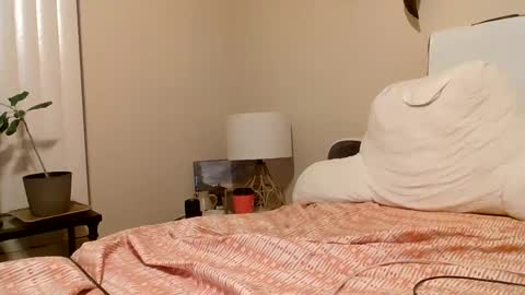 Snapshot of melxiss chatting on 09-09-25, 05:18 melxiss online show from 09-09-25, 05:18