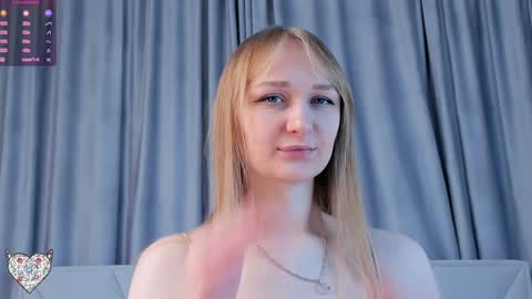 Snapshot of memento_mary chatting on 02-07-25, 04:03 The princess of your dreams online show from 02-07-25, 04:03