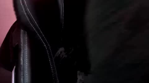 Snapshot of men10_12_1983 chatting on 01-03-25, 08:43 men10_12_1983 online show from 01-03-25, 08:43