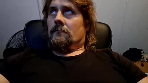 Snapshot of men10_12_1983 chatting on 10-08-25, 05:54 men10_12_1983 online show from 10-08-25, 05:54