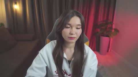 Snapshot of mentallymonika chatting on 02-19-26, 04:58 Mony online show from 02-19-26, 04:58