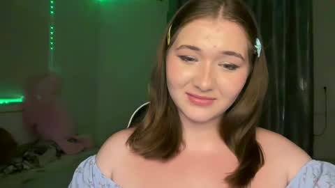 Snapshot of meow_claws chatting on 07-09-26, 08:13 Kitten online show from 07-09-26, 08:13
