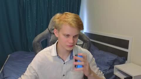 Mickey online show from 10-28-25, 08:40