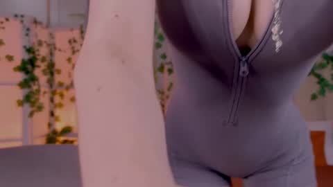 Snapshot of meow_nancy chatting on 06-16-26, 05:10 Heeyyooo Im Nans Subscribe to me I will be glad online show from 06-16-26, 05:10