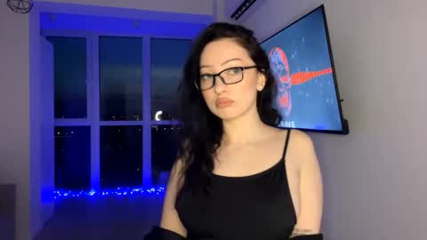 MeowAlika online show from 05-05-26, 05:43