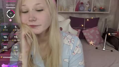 Snapshot of meowkakitty chatting on 12-17-25, 01:55 MeowkaKitty online show from 12-17-25, 01:55