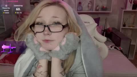 MeowkaKitty online show from 02-05-26, 02:05