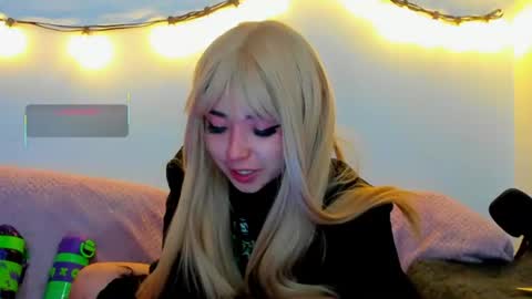 meowmelf online show from 07-03-26, 12:17
