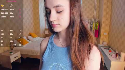 Snapshot of meoww_meows chatting on 12-14-25, 11:04 Julie online show from 12-14-25, 11:04