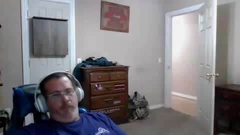 Snapshot of mercer1977 chatting on 10-27-25, 09:52 mercer1977 online show from 10-27-25, 09:52