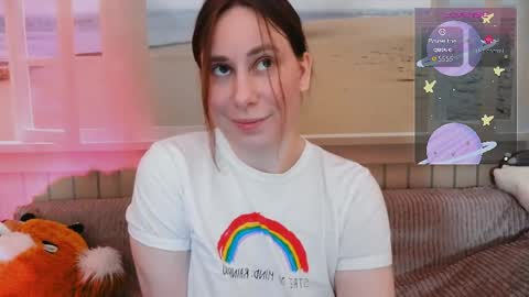 Snapshot of mercurygirlx chatting on 05-05-26, 12:18 Cutie online show from 05-05-26, 12:18