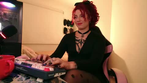 Snapshot of merida__freckles chatting on 05-19-26, 09:43 Miss Freckles online show from 05-19-26, 09:43