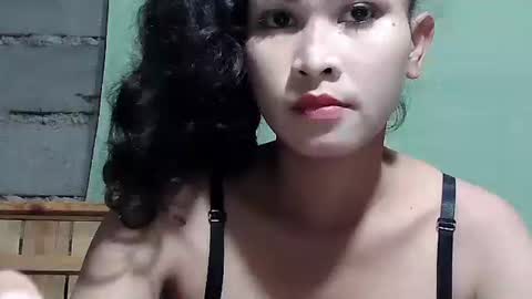 Snapshot of merietiny chatting on 01-12-25, 06:49 merietiny online show from 01-12-25, 06:49