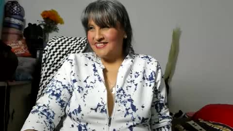 Snapshot of merlyna_goldens chatting on 05-22-26, 03:46 My next birthday is December 11th. online show from 05-22-26, 03:46