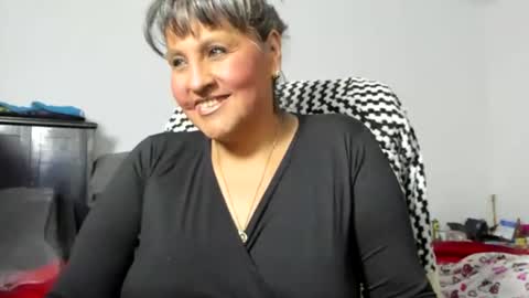 Snapshot of merlyna_goldens chatting on 07-11-26, 05:10 My next birthday is December 11th. online show from 07-11-26, 05:10