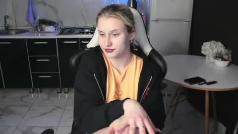 Snapshot of mertyxxx chatting on 04-23-26, 09:28 Merty online show from 04-23-26, 09:28