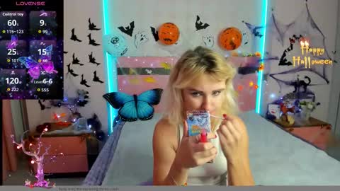 merymidnight online show from 10-28-25, 07:01