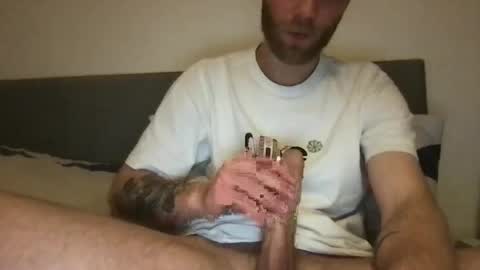 Snapshot of messageme11 chatting on 02-24-25, 10:36 messageme11 online show from 02-24-25, 10:36