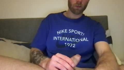 Snapshot of messageme11 chatting on 03-02-25, 03:02 messageme11 online show from 03-02-25, 03:02