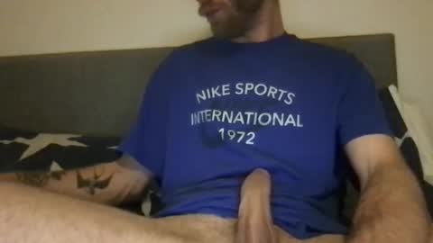 Snapshot of messageme11 chatting on 10-12-25, 09:03 messageme11 online show from 10-12-25, 09:03