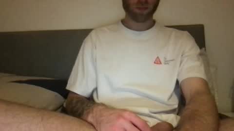 Snapshot of messageme11 chatting on 11-17-25, 11:10 messageme11 online show from 11-17-25, 11:10