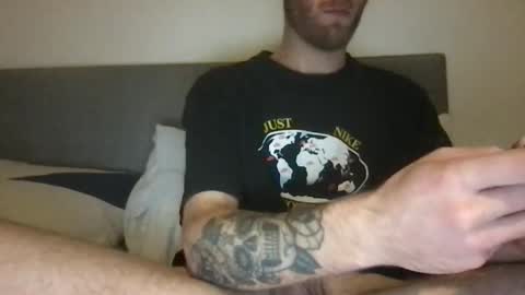 Snapshot of messageme11 chatting on 11-29-25, 10:35 messageme11 online show from 11-29-25, 10:35