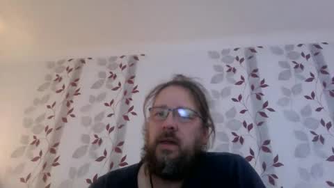 Snapshot of metallbuddy chatting on 12-19-25, 07:48 ask me online show from 12-19-25, 07:48