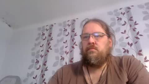 Snapshot of metallbuddy chatting on 01-08-26, 08:05 ask me online show from 01-08-26, 08:05