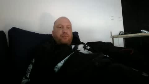 metaller123456 online show from 03-22-26, 07:56