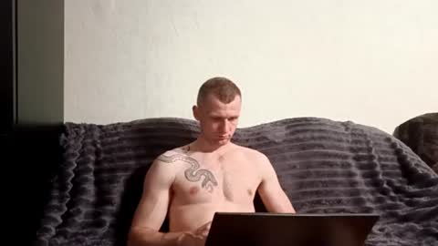 Snapshot of metalpeak chatting on 06-19-26, 06:34 Mike online show from 06-19-26, 06:34