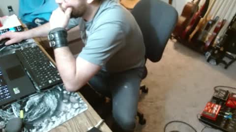 metalsharkk online show from 03-03-25, 06:37