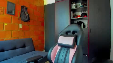 Snapshot of methodicxxx chatting on 11-02-25, 01:02 xxxxxxxxxmethodicxxxxxxxxx online show from 11-02-25, 01:02