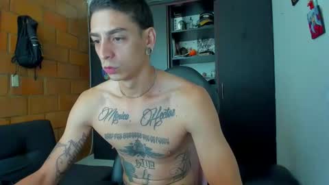 Snapshot of methodicxxx chatting on 11-06-25, 11:55 xxxxxxxxxmethodicxxxxxxxxx online show from 11-06-25, 11:55