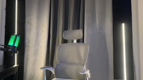 Snapshot of mettew22cm chatting on 09-27-25, 08:30 mettew22cm online show from 09-27-25, 08:30