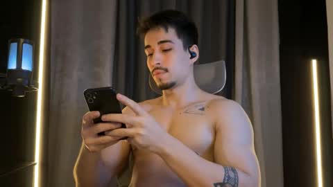 Snapshot of mettew22cm chatting on 10-20-25, 04:02 mettew22cm online show from 10-20-25, 04:02