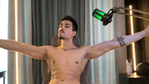 Snapshot of mettew22cm chatting on 11-07-25, 07:58 mettew22cm online show from 11-07-25, 07:58