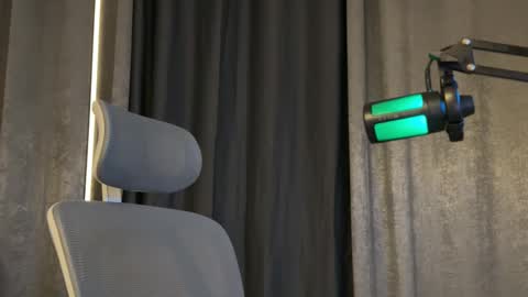 Snapshot of mettew22cm chatting on 11-11-25, 08:14 mettew22cm online show from 11-11-25, 08:14