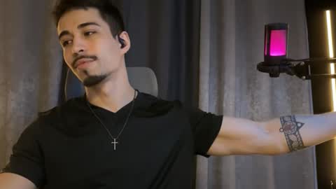 Snapshot of mettew22cm chatting on 11-29-25, 07:22 mettew22cm online show from 11-29-25, 07:22