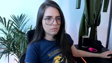 Meurif online show from 10-02-25, 02:24