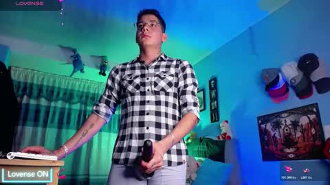 Snapshot of mexican_cum chatting on 11-13-25, 03:05 Jhon online show from 11-13-25, 03:05