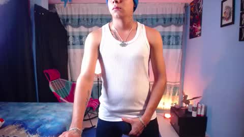 Snapshot of mexican_cum chatting on 02-01-26, 03:27 Jhon online show from 02-01-26, 03:27