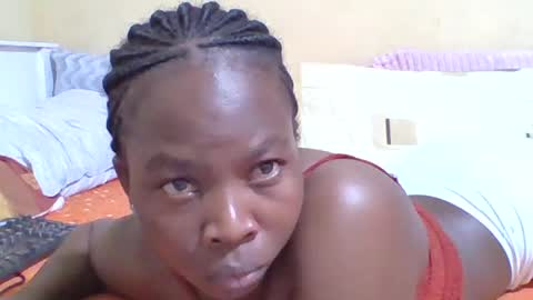 Snapshot of meybel chatting on 06-17-26, 02:25 Meybel online show from 06-17-26, 02:25